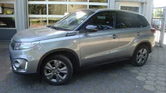 Grijs Gebruikt 2022 Suzuki Vitara SUV | € 24.900 (Eerlijke prijs)