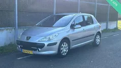 Grijs Gebruikt 2006 Peugeot 307 Griffe Hatchback | € 2.150 (Eerlijke prijs)