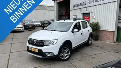 Wit Gebruikt 2017 Dacia Sandero Stepway Hatchback | € 9.950 (Eerlijke prijs)