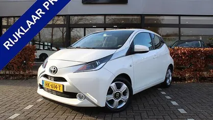 Occasion 2015 Toyota Aygo X-pure Hatchback | € 7.950 (Eerlijke prijs)