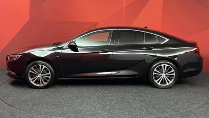 Occasion 2018 Opel Insignia Innovation Hatchback | € 15.900 (Eerlijke prijs)