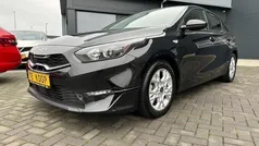 Gebruikt 2023 Kia Ceed Comfort Hatchback | € 19.850 (Eerlijke prijs)