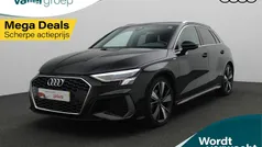 Grijs Gebruikt 2023 Audi A3 Sportback Advanced Hatchback | € 26.900 (Super prijs)