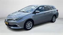 Gebruikt 2018 Toyota Auris Hybrid Executive Stationwagen | € 17.880 (Eerlijke prijs)
