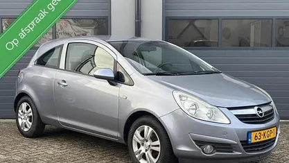 Grijs Occasion 2009 Opel Corsa Edition Hatchback | € 2.749 (Eerlijke prijs)