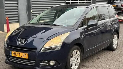 Occasion 2011 Peugeot 5008 MPV | € 1.950 (Goede deal)