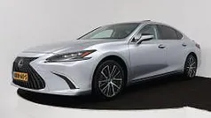 Gebruikt 2024 Lexus ES300H Executive Line Sedan | € 54.945 (Goede deal)