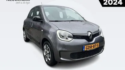 Grijs Occasion 2024 Renault Twingo Equilibre Hatchback | € 16.895 (Eerlijke prijs)