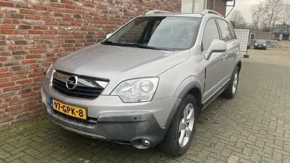 Grijs Gebruikt 2008 Opel Antara Cosmo SUV | € 3.900 (Eerlijke prijs)