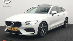 Wit Gebruikt 2020 Volvo V60 Momentum Stationwagen | € 27.390 (Super prijs)