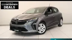 Gebruikt 2023 Renault Clio V Evolution Hatchback | € 22.495 (Eerlijke prijs)