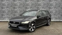 Gebruikt 2020 Volvo V60 CC Pro Stationwagen | € 35.694 (Goede deal)