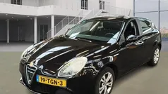 Gebruikt 2012 Alfa Romeo Giulietta Progression Hatchback | € 4.750 (Eerlijke prijs)