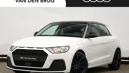 Wit Gebruikt 2021 Audi A1 Sportback Proline Hatchback | € 19.400 (Eerlijke prijs)