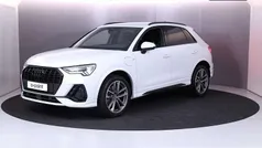 Wit, metallic lak Gebruikt 2021 Audi Q3 Design SUV | € 36.849 (Eerlijke prijs)