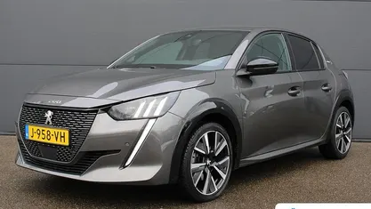 Occasion 2020 Peugeot 208 GT-line Hatchback | € 13.395 (Eerlijke prijs)