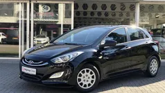 Zwart Gebruikt 2016 Hyundai i30 Hatchback | € 11.900 (Eerlijke prijs)