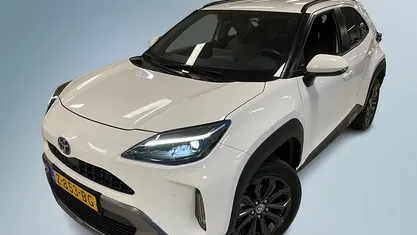 Wit Occasion 2024 Toyota Yaris Cross X-plore SUV | € 29.950 (Eerlijke prijs)