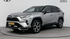 Zilver Gebruikt 2022 Toyota RAV4 Hybrid Limited SUV | € 43.000 (Eerlijke prijs)