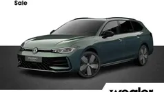 Groen Nieuw 2025 VW Passat R-line Edition Stationwagen | € 59.580 (Super prijs)