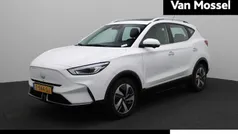 Wit Gebruikt 2023 MG ZS Luxury Sedan | € 21.444 (Eerlijke prijs)