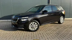 Zwart Gebruikt 2021 Skoda Kamiq Ambition SUV | € 20.635 (Eerlijke prijs)
