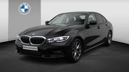 Gebruikt 2021 BMW 318 Executive Sedan | € 29.900 (Goede deal)