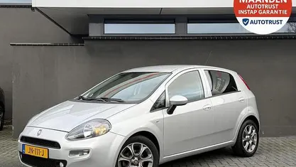 Grijs Gebruikt 2016 Fiat Punto Evo Lounge Hatchback | € 4.750 (Eerlijke prijs)