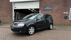 Gebruikt 2004 VW Touran Highline MPV | € 2.499 (Eerlijke prijs)