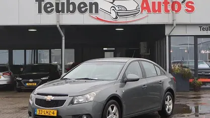 Grijs Occasion 2010 Chevrolet Cruze LS Sedan | € 2.985 (Eerlijke prijs)