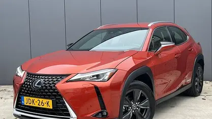 Oranje (metallic) Occasion 2020 Lexus UX 250h Business Edition SUV | € 25.995 (Eerlijke prijs)