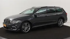 Grijs Gebruikt 2020 VW Passat Business Stationwagen | € 18.900 (Goede deal)