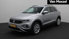 Grijs Gebruikt 2025 VW T-Roc Edition SUV | € 32.400 (Eerlijke prijs)