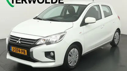Wit Gebruikt 2020 Mitsubishi Space Star Hatchback | € 10.840 (Eerlijke prijs)