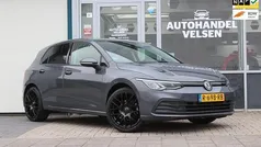 Gebruikt 2022 VW Golf VIII Life Hatchback | € 21.990 (Eerlijke prijs)