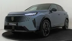 Blauw, metallic lak Gebruikt 2024 Peugeot e-3008 GTi SUV | € 37.925 (Super prijs)