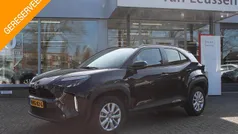 Zwart Gebruikt 2024 Toyota Yaris Cross SUV | € 28.790 (Eerlijke prijs)