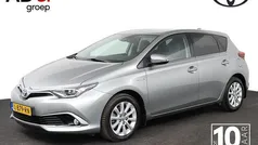 Grijs Gebruikt 2018 Toyota Auris Executive Hatchback | € 18.950 (Eerlijke prijs)