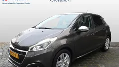 Grijs Occasion 2019 Peugeot 208 Signature Sky Hatchback | € 11.900 (Super prijs)