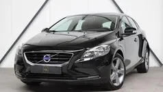 Zwart Gebruikt 2012 Volvo V40 Kinetic Stationwagen | € 10.999 (Eerlijke prijs)
