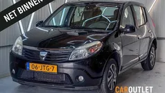 Gebruikt 2009 Dacia Sandero Lauréate Hatchback | € 2.490 (Eerlijke prijs)
