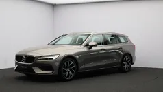 Grijs Gebruikt 2020 Volvo V60 Momentum Stationwagen | € 24.950 (Eerlijke prijs)