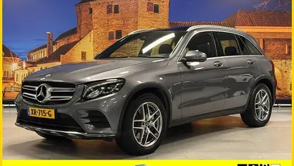 Grijs, metallic lak Gebruikt 2019 Mercedes GLC250 AMG SUV | € 39.950 (Super prijs)