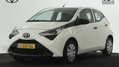 Wit Gebruikt 2021 Toyota Aygo Hatchback | € 11.445 (Eerlijke prijs)