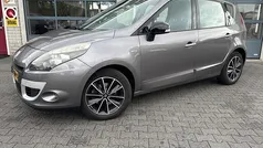 Grijs, metallic lak Gebruikt 2012 Renault Scénic III Bose Edition MPV | € 7.450 (Eerlijke prijs)