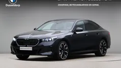 Blauw Gebruikt 2024 BMW 550e M Sport Sedan | € 83.900 (Goede deal)