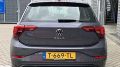 Grijs Gebruikt 2023 VW Polo Life Hatchback | € 18.750 (Eerlijke prijs)