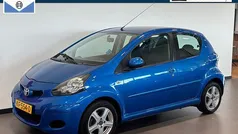 Blauw Gebruikt 2009 Toyota Aygo Hatchback | € 3.950 (Eerlijke prijs)