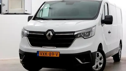 Occasion 2023 Renault Trafic MPV | € 24.950 (Eerlijke prijs)