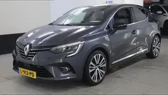 Grijs Gebruikt 2021 Renault Clio V Initiale Paris Hatchback | € 17.900 (Goede deal)